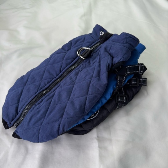 Set of 3 dog quilted puffer
Pet Jackets in Black, Blue, and Navy - Picture 3 of 14